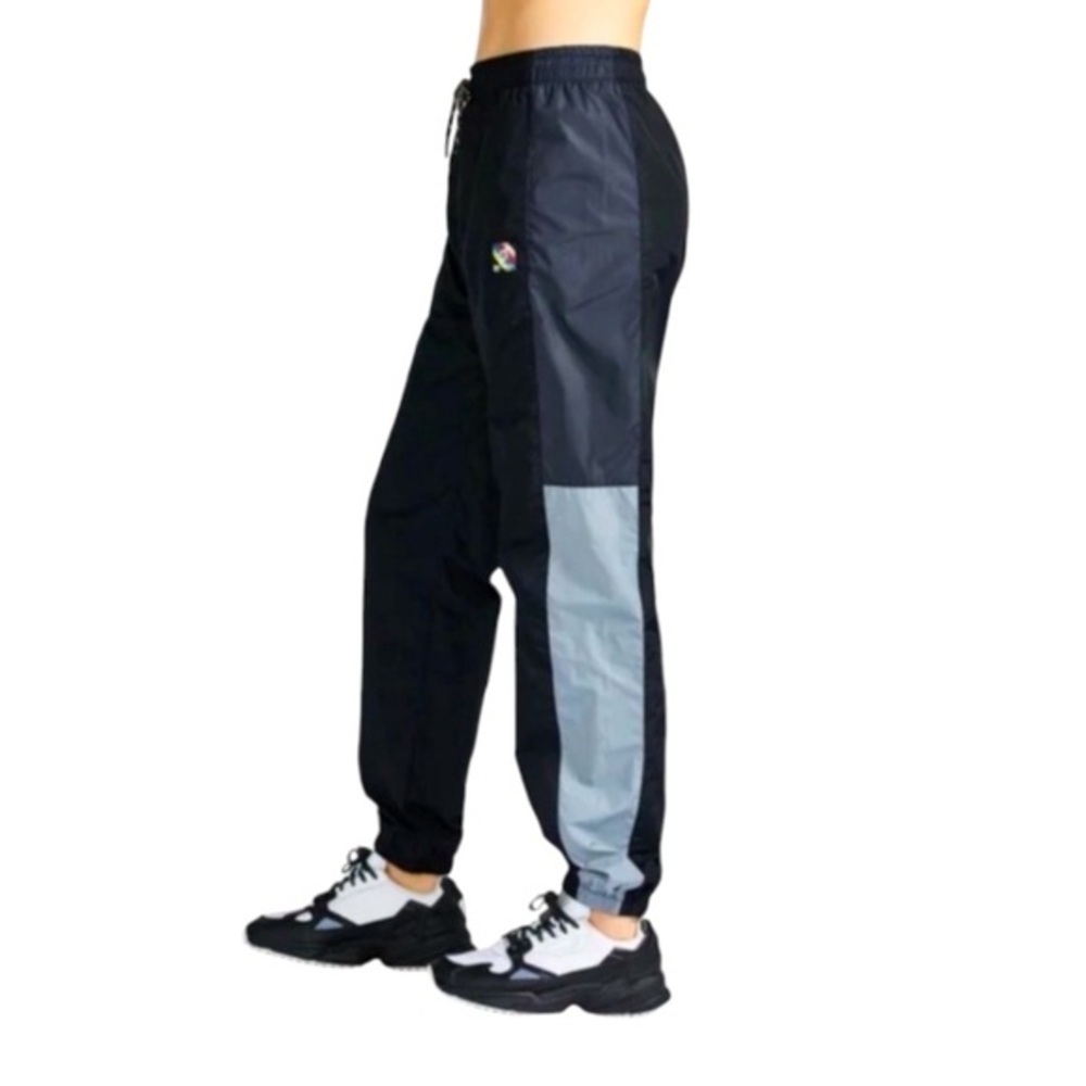 Peloton Track Pants Cinch Bottoms Drawstring Waist Black And Grey Lined Size Sm